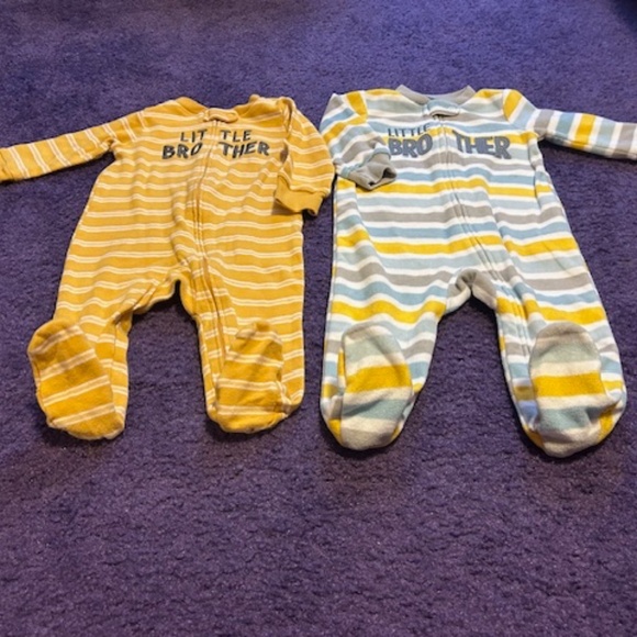 Carter's "Little Brother" footed Onesies -6 months - Picture 4 of 6